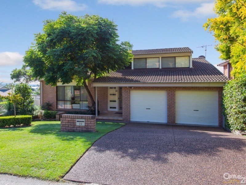 22 Ian Street, Eleebana NSW 2282