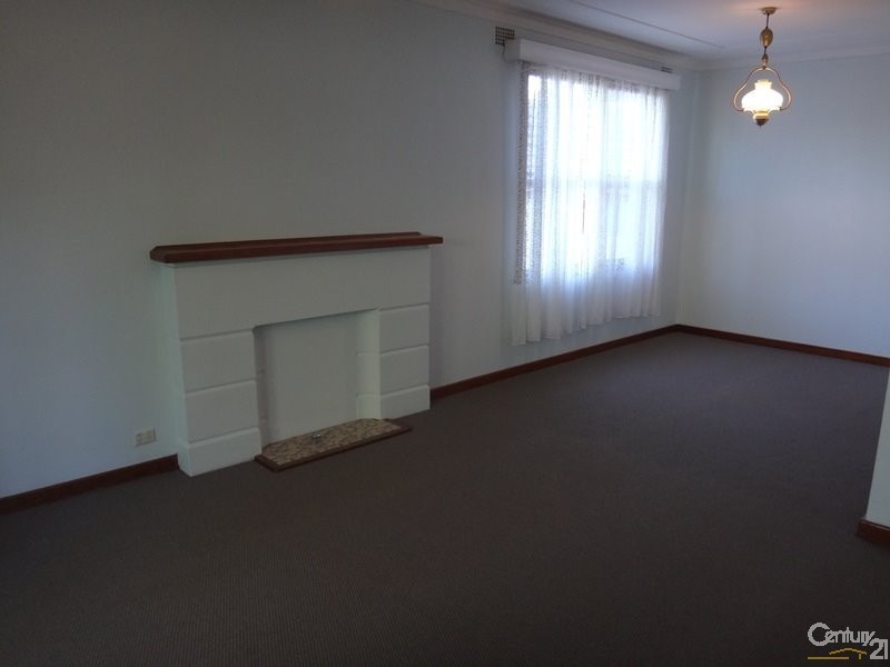 32 Lexington Parade, Adamstown Heights NSW 2289