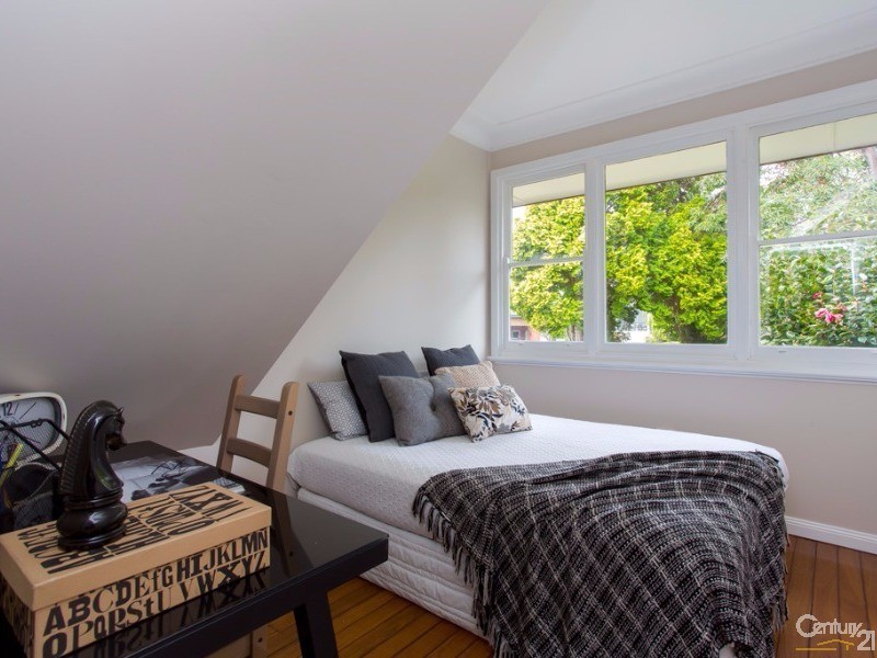 12 Heather Crescent, Garden Suburb NSW 2289