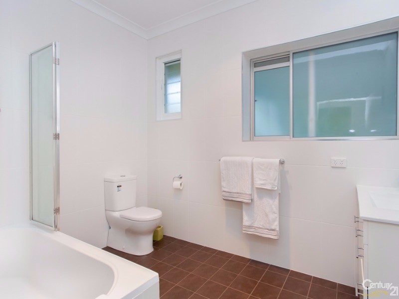 12 Heather Crescent, Garden Suburb NSW 2289