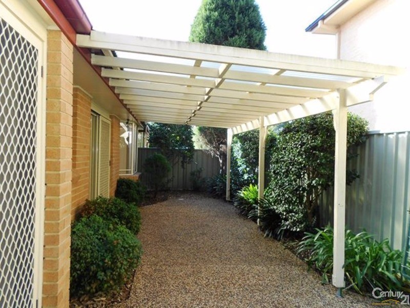 2/55 Berringar Road, Valentine NSW 2280
