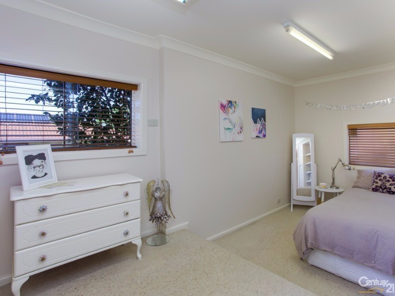 36 Beryl Street, Warners Bay NSW 2282
