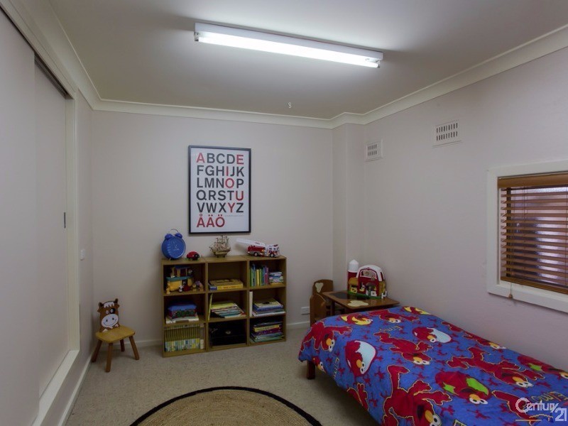 36 Beryl Street, Warners Bay NSW 2282