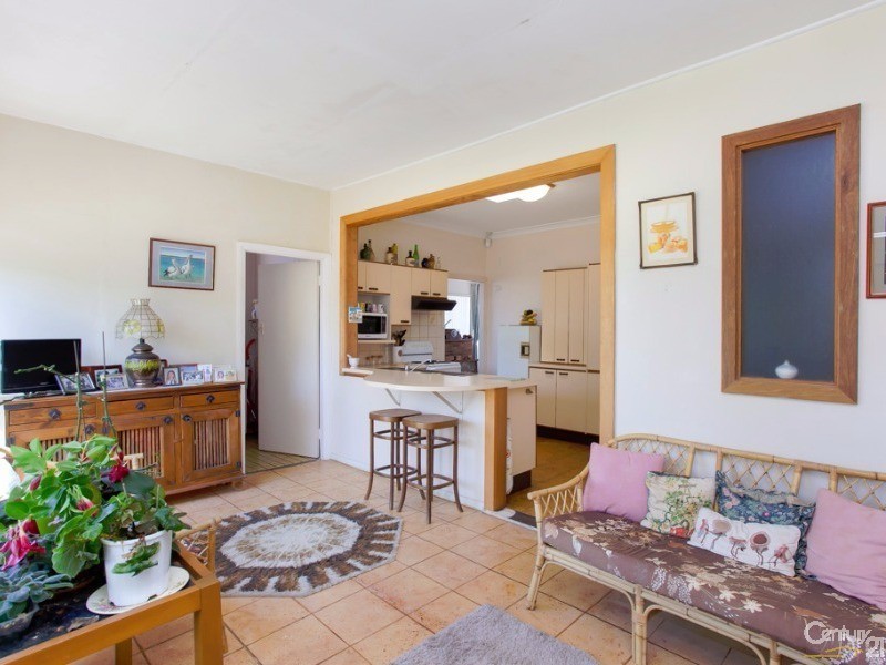 74 Dudley Road, Charlestown NSW 2290