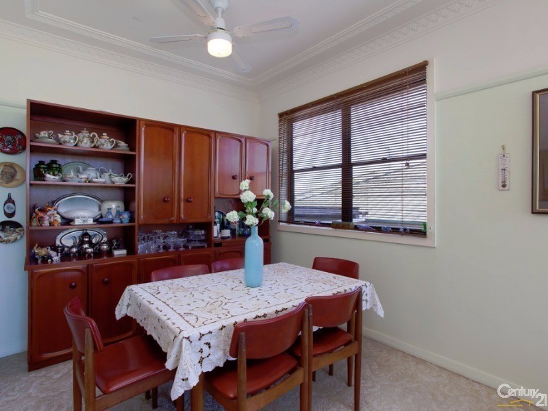 74 Dudley Road, Charlestown NSW 2290