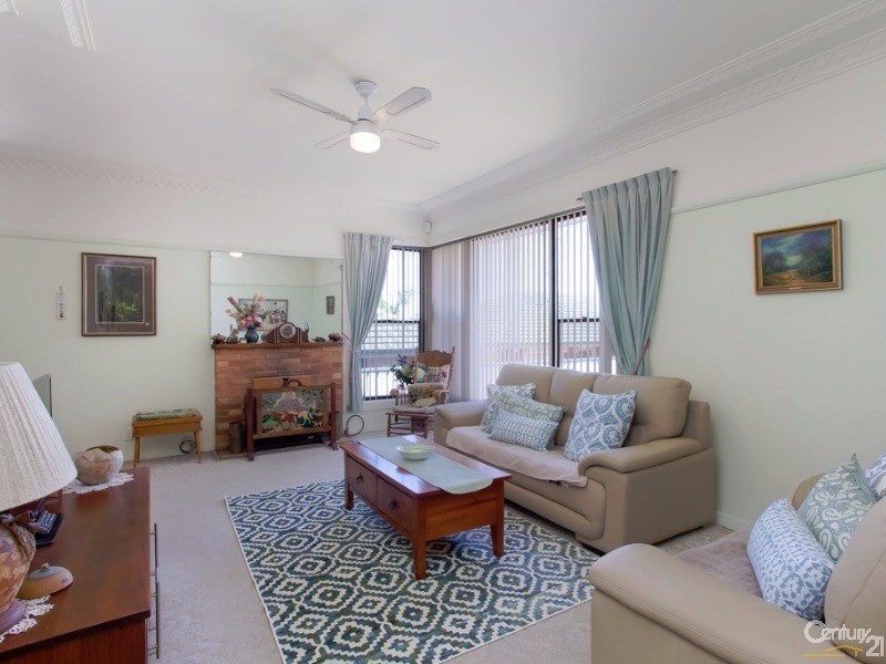74 Dudley Road, Charlestown NSW 2290