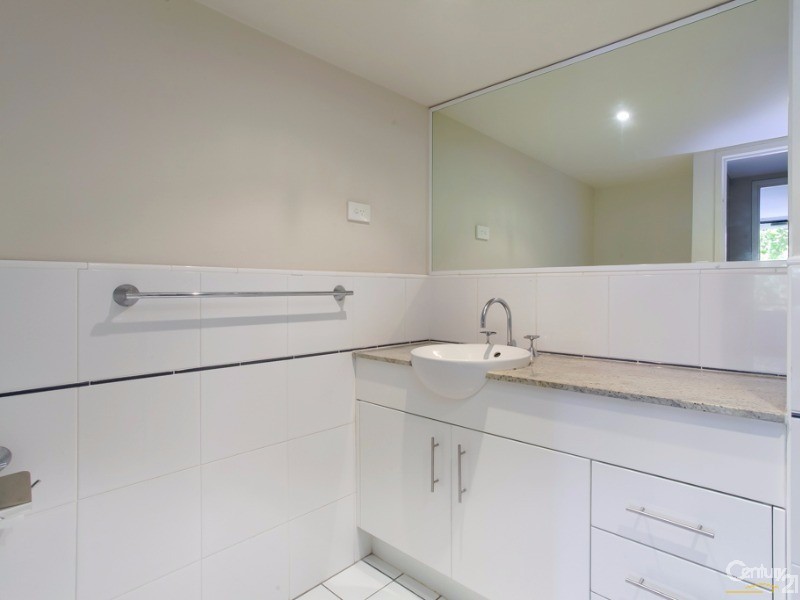 102/328 King Street, Newcastle NSW 2300