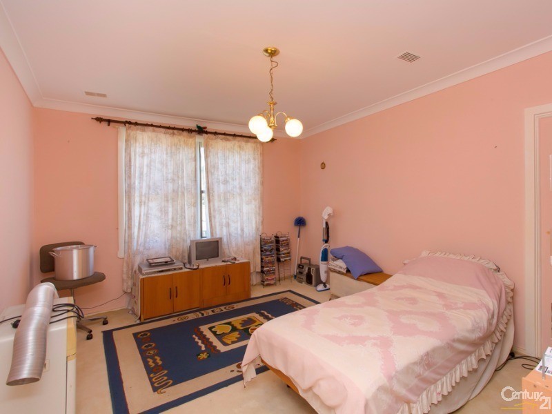 42 Manfred Avenue, Windale NSW 2306