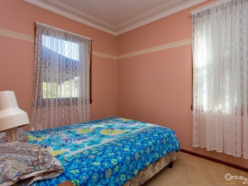 42 Manfred Avenue, Windale NSW 2306