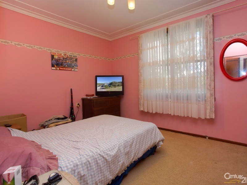 42 Manfred Avenue, Windale NSW 2306