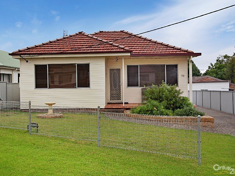 73 Tiral Street, Charlestown NSW 2290