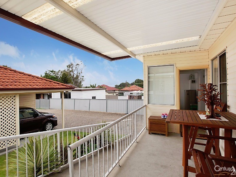 73 Tiral Street, Charlestown NSW 2290