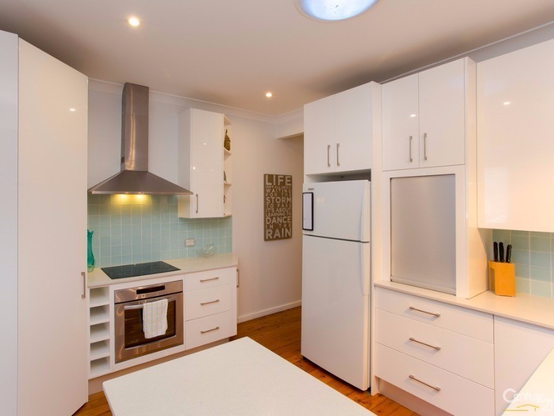 40 Kimbarra Close, Kotara NSW 2289