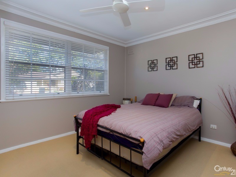 40 Kimbarra Close, Kotara NSW 2289