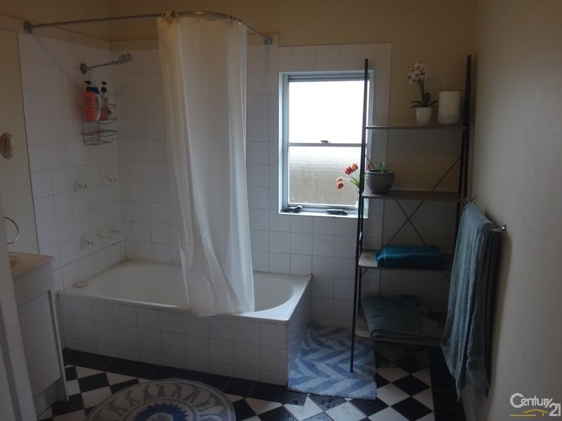 18 Southon Street, Mayfield NSW 2304