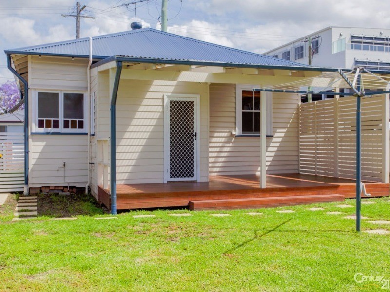 6 Denison Street, Mayfield NSW 2304