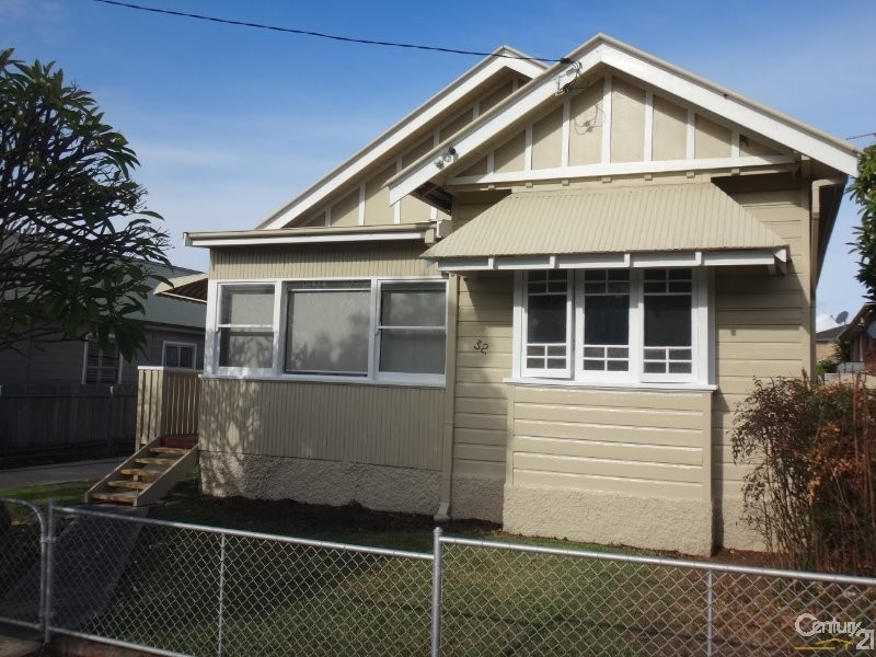 32 Hall Street, Merewether NSW 2291