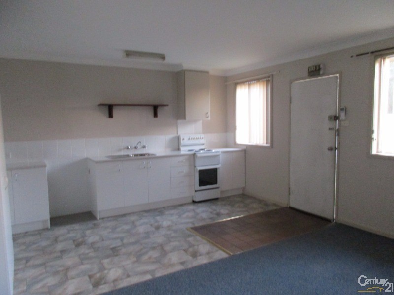 2/23 Popran Road, Adamstown NSW 2289