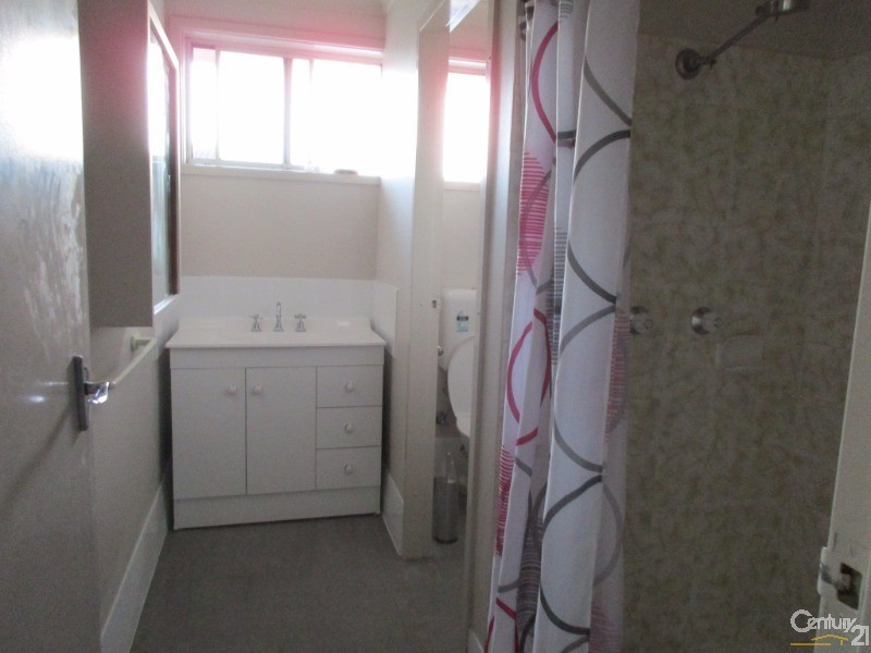 2/23 Popran Road, Adamstown NSW 2289