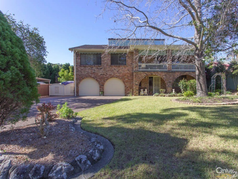 77 Ian Street, Eleebana NSW 2282