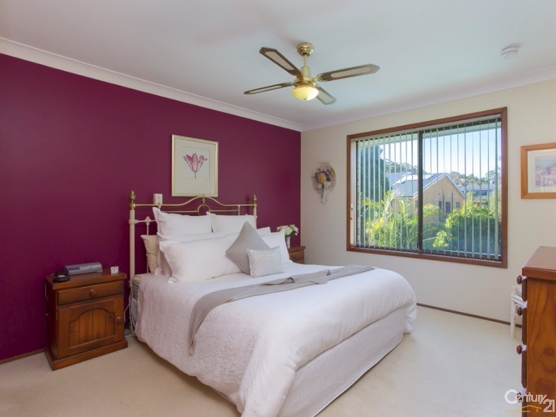 77 Ian Street, Eleebana NSW 2282