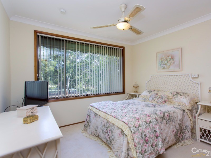 77 Ian Street, Eleebana NSW 2282