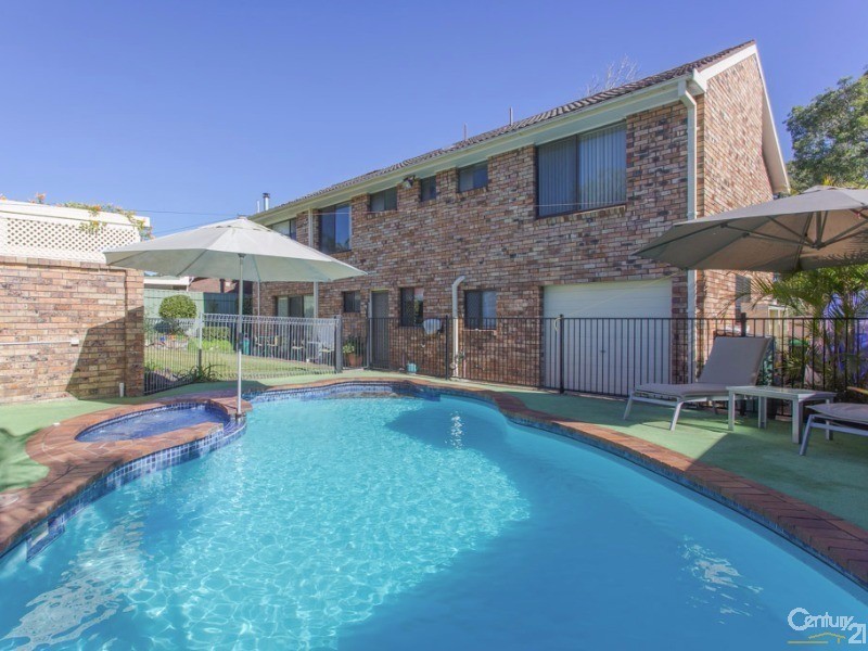 77 Ian Street, Eleebana NSW 2282