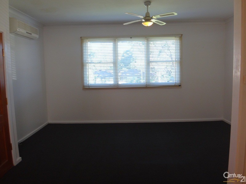 11 Albert Street, Tingira Heights NSW 2290