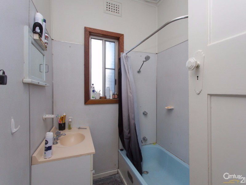 29 Vickers Street, Mayfield West NSW 2304