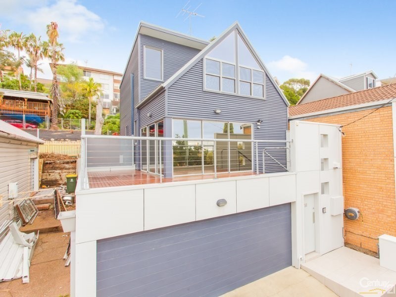 14 Carlton Street, Newcastle NSW 2300