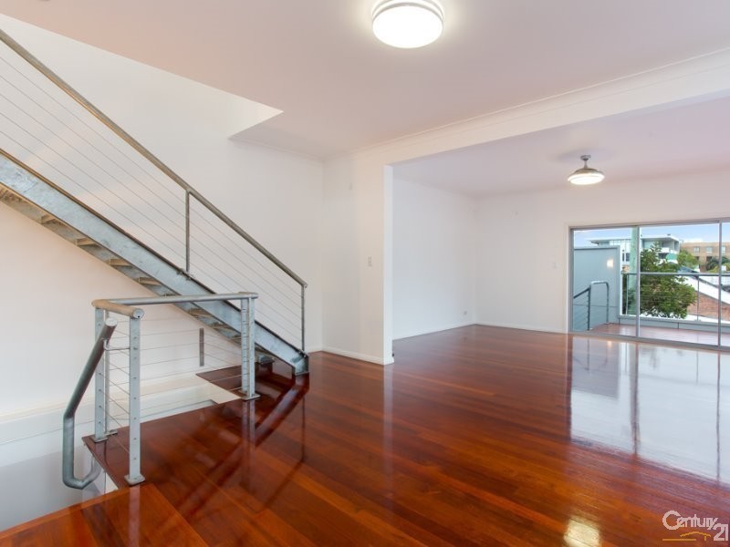 14 Carlton Street, Newcastle NSW 2300