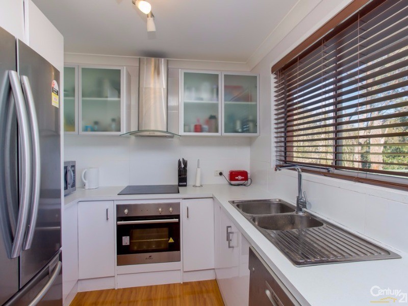 16 Damian Close, Charlestown NSW 2290