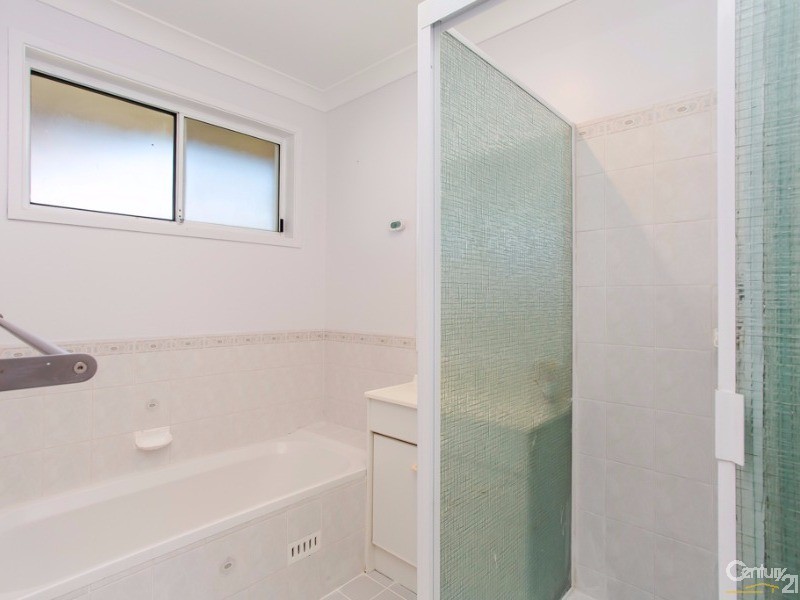 16 Damian Close, Charlestown NSW 2290