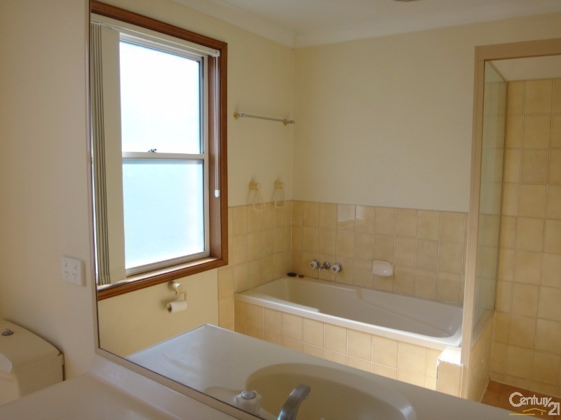 1/42-46 Dickinson Street, Charlestown NSW 2290