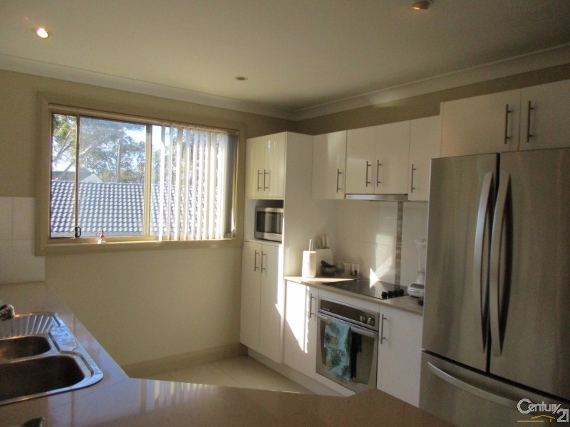 4/28 Calverton Crescent, Belmont North NSW 2280