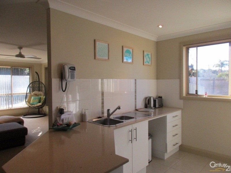 4/28 Calverton Crescent, Belmont North NSW 2280