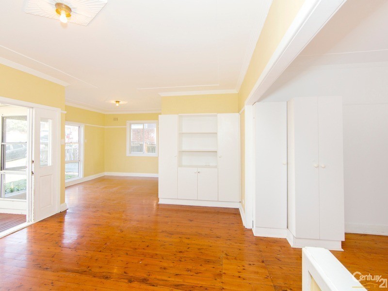 29 Beach Road, Redhead NSW 2290