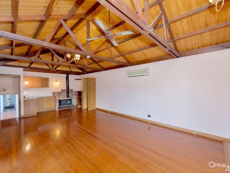 29 Beach Road, Redhead NSW 2290