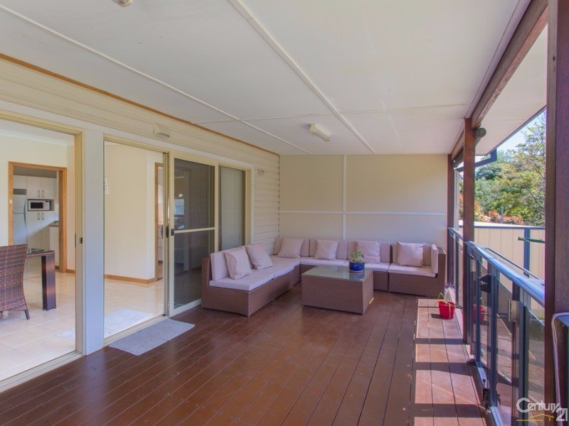 82 Rae Crescent, Kotara NSW 2289