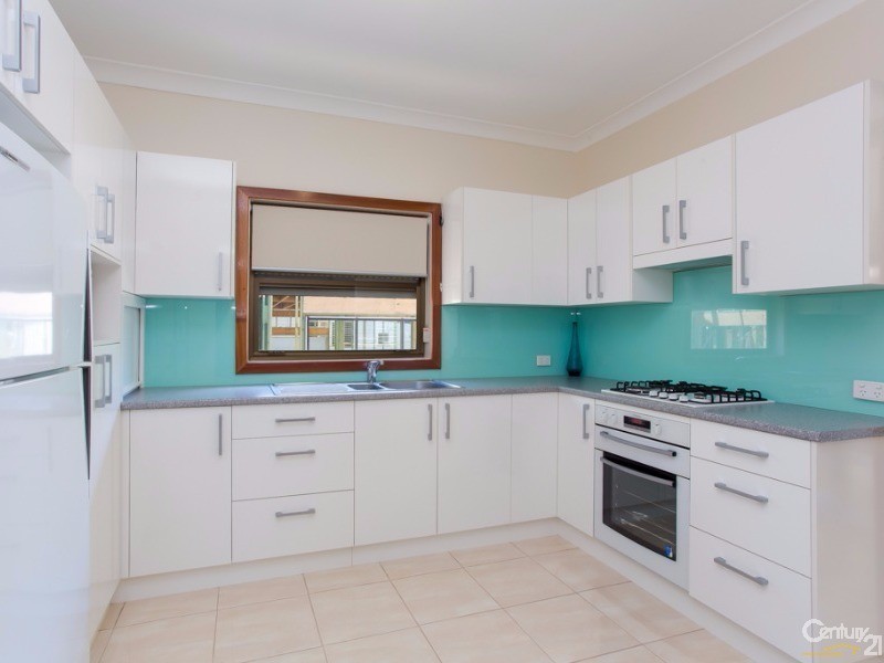 82 Rae Crescent, Kotara NSW 2289