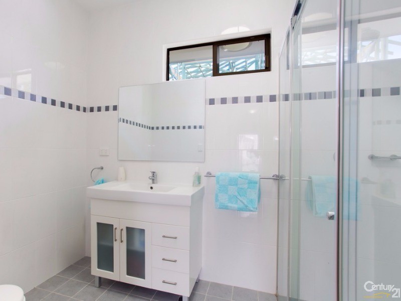 82 Rae Crescent, Kotara NSW 2289