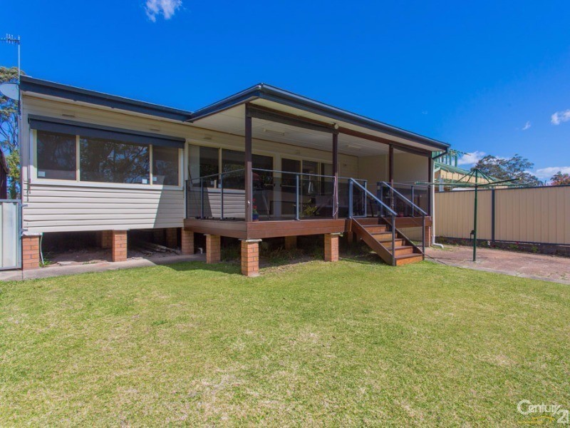 82 Rae Crescent, Kotara NSW 2289