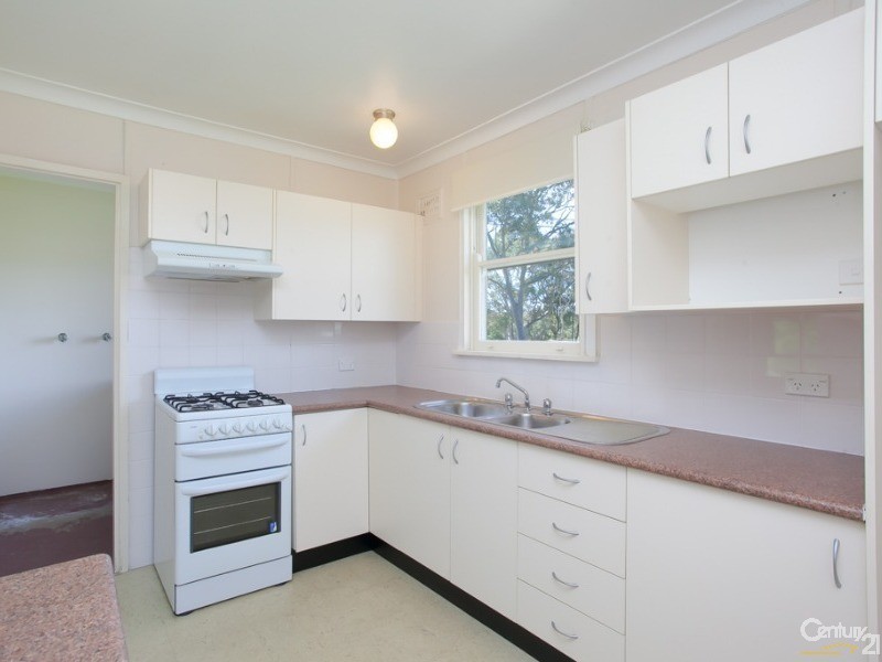 14 Redwood Crescent, Gateshead NSW 2290