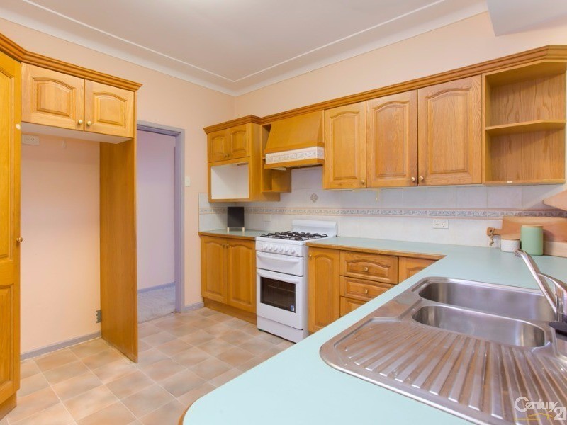 24 Clarence Street, Glendale NSW 2285