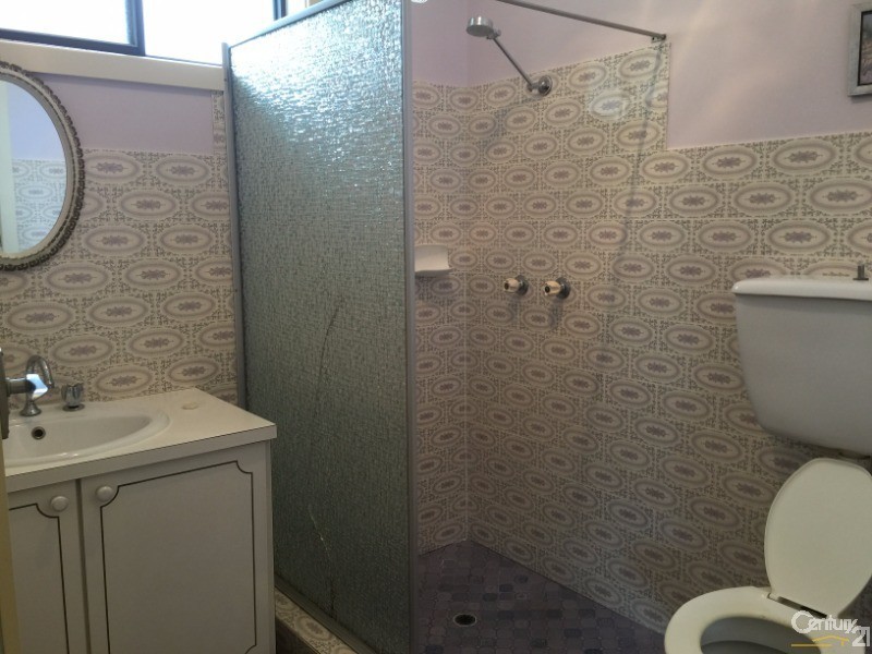 32 Roslyn Avenue, Charlestown NSW 2290