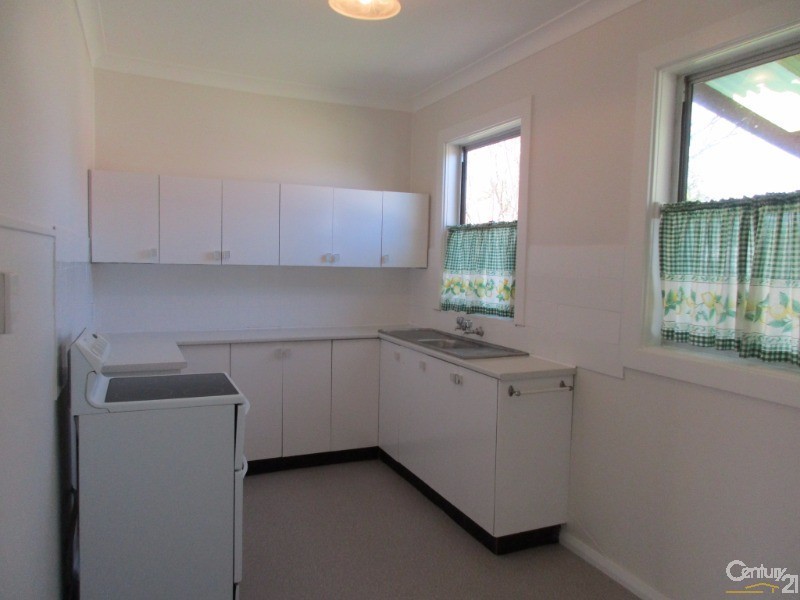 20 Oxford Street, Gateshead NSW 2290