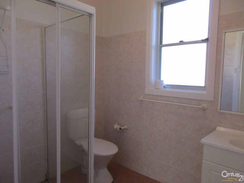 20 Oxford Street, Gateshead NSW 2290