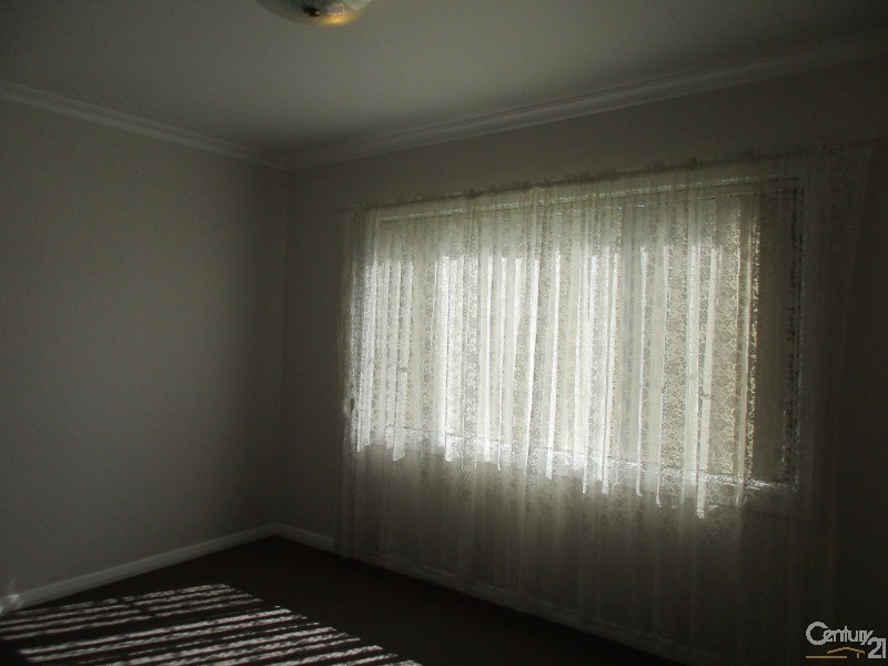 20 Oxford Street, Gateshead NSW 2290