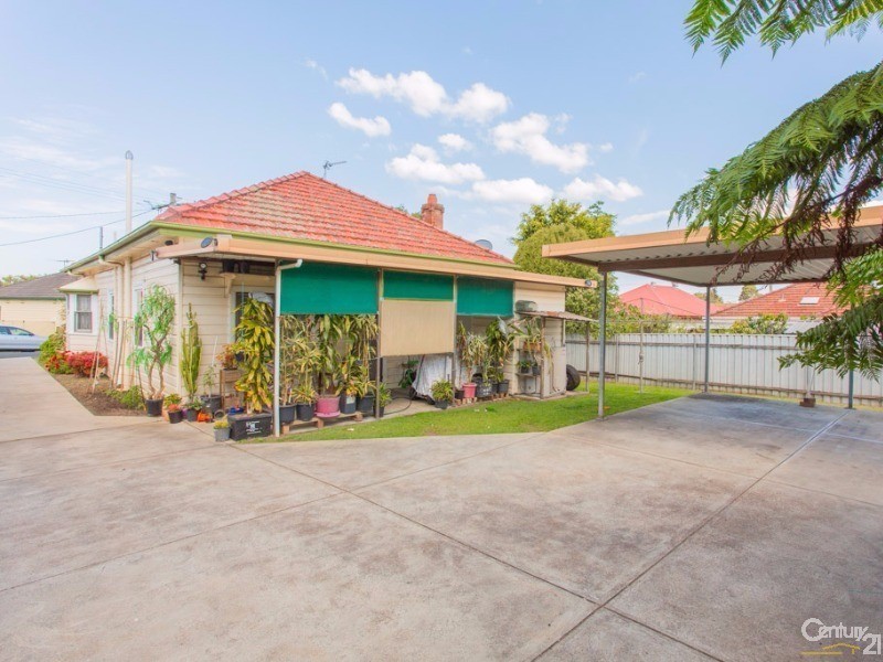 4 Section Street, Mayfield NSW 2304