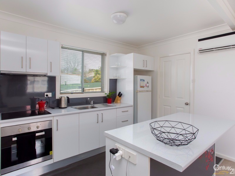 2/8 Tiral Street, Charlestown NSW 2290